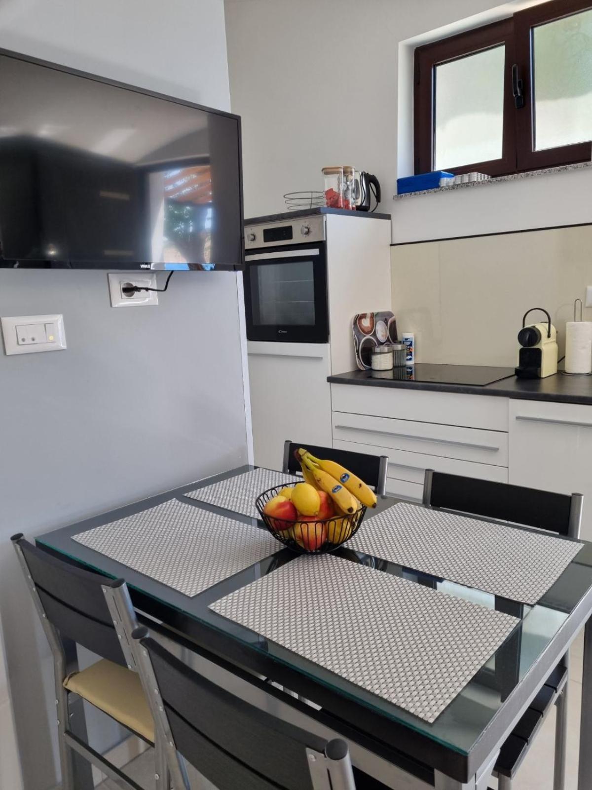 Apartman Ulrich Lukovo Zewnętrze zdjęcie